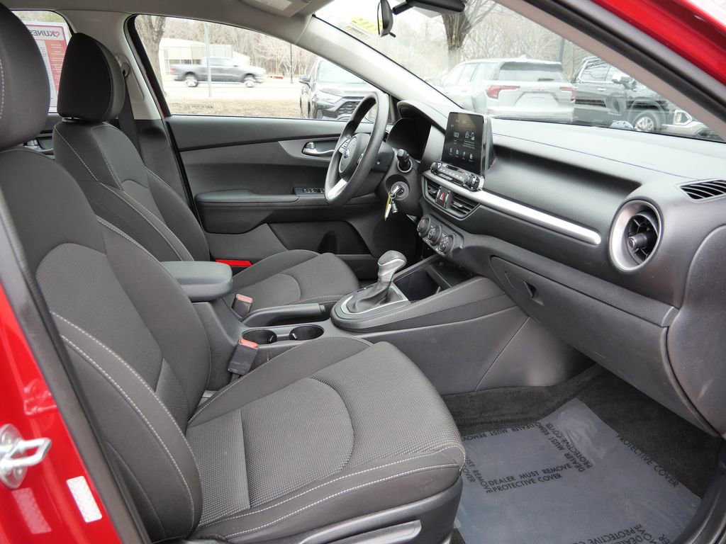 Used 2021 Kia Forte LXS image 17