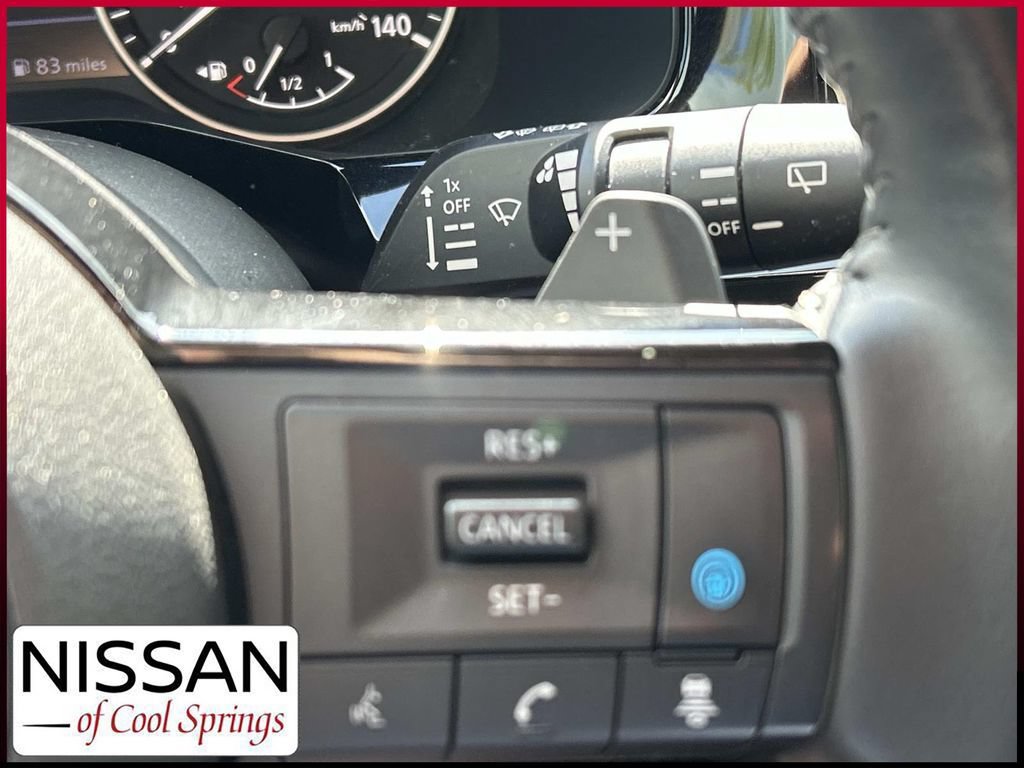 Used 2023 Nissan Pathfinder SL AWD/4WD image 30