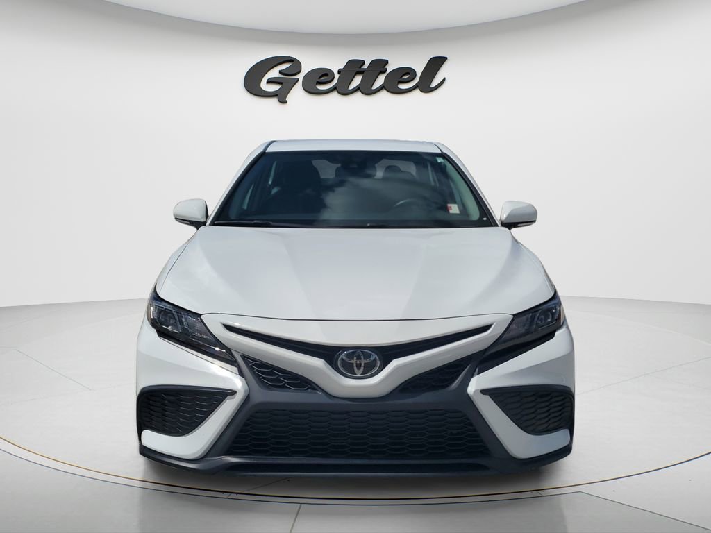 Certified 2023 Toyota Camry SE w/ Convenience Package image 8
