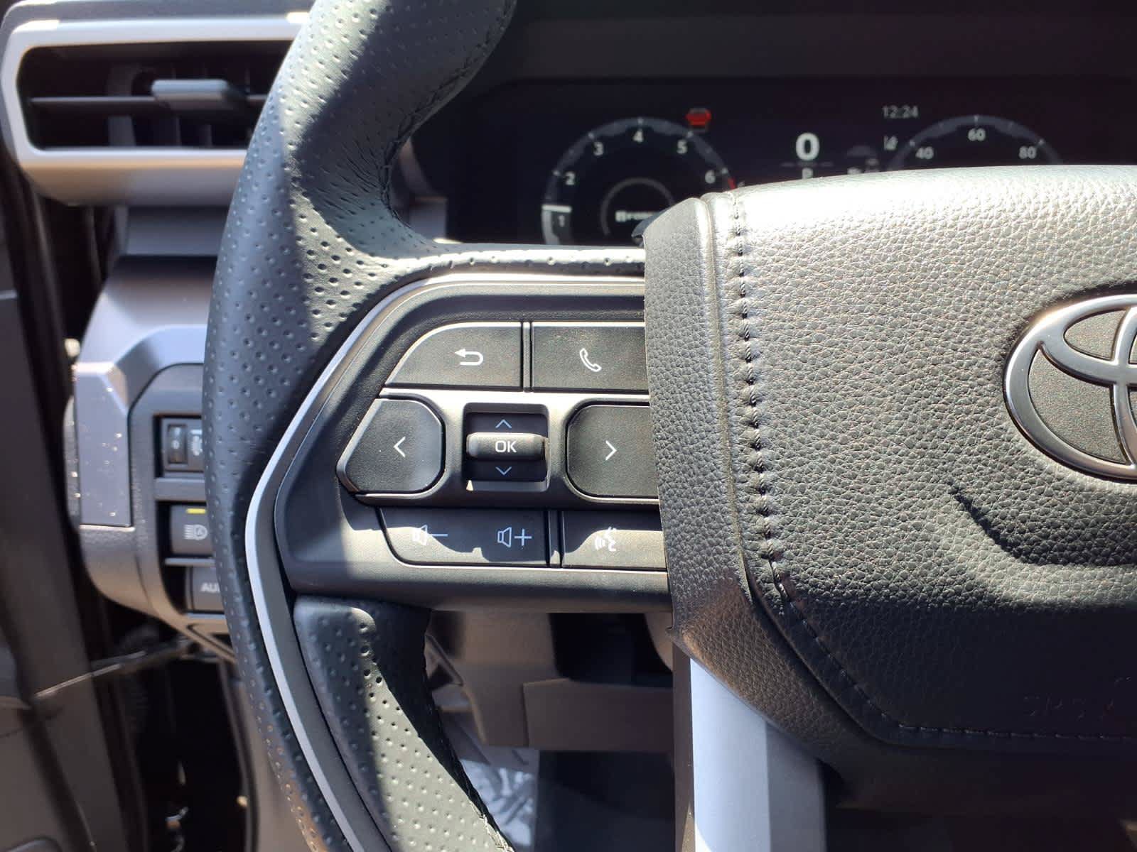 Certified 2025 Toyota 4Runner TRD Off-Road Premium AWD/4WD image 11