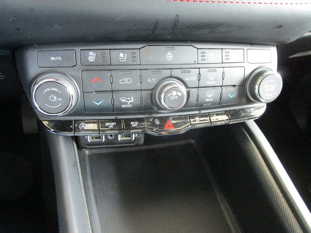 Used 2024 Dodge Durango GT image 39