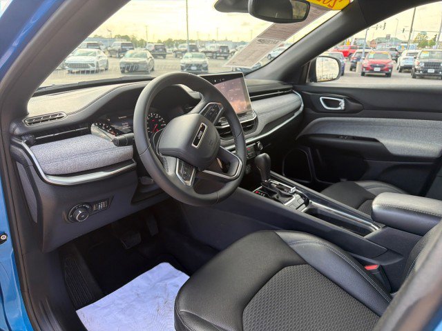 Used 2024 Jeep Compass Latitude AWD/4WD image 13