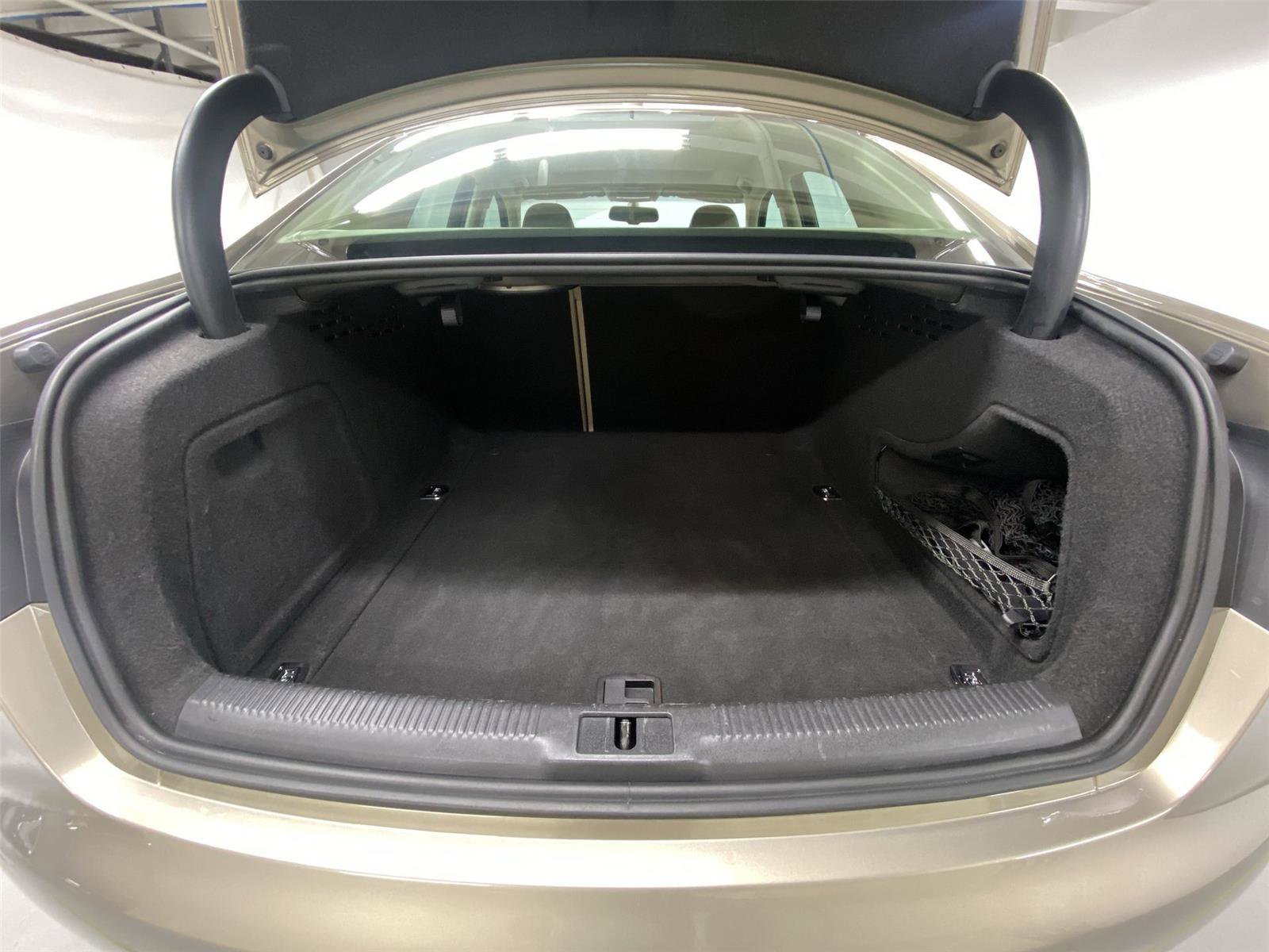 Used 2009 Audi A4 2.0T Premium Plus image 25