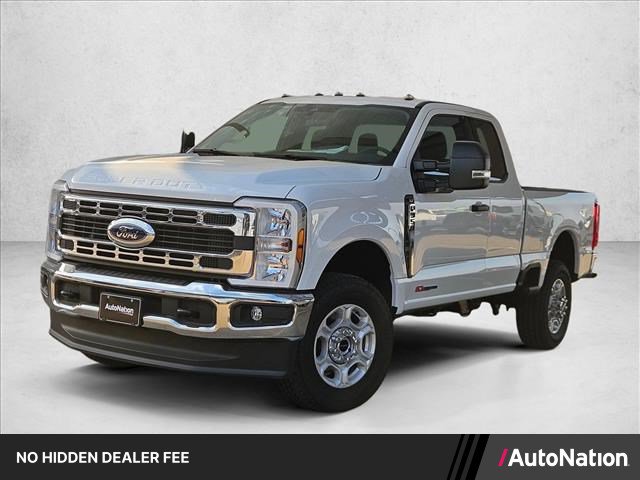 New 2026 Ford F350 XLT w/ FX4 Off-Road Package
