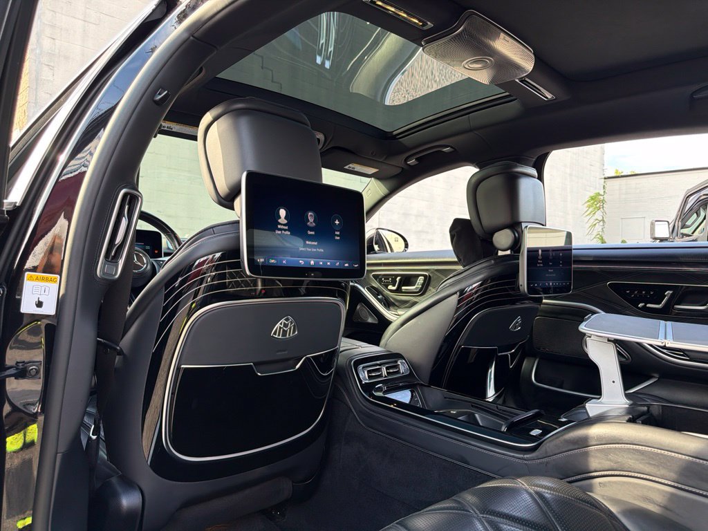Used 2023 Mercedes-Benz Maybach S 580 4MATIC image 28