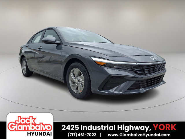 New 2026 Hyundai Elantra SE