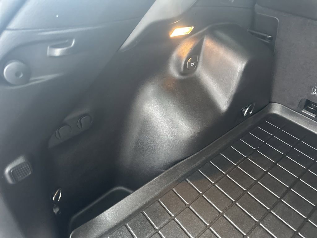 Used 2021 Jeep Cherokee Latitude Lux image 28