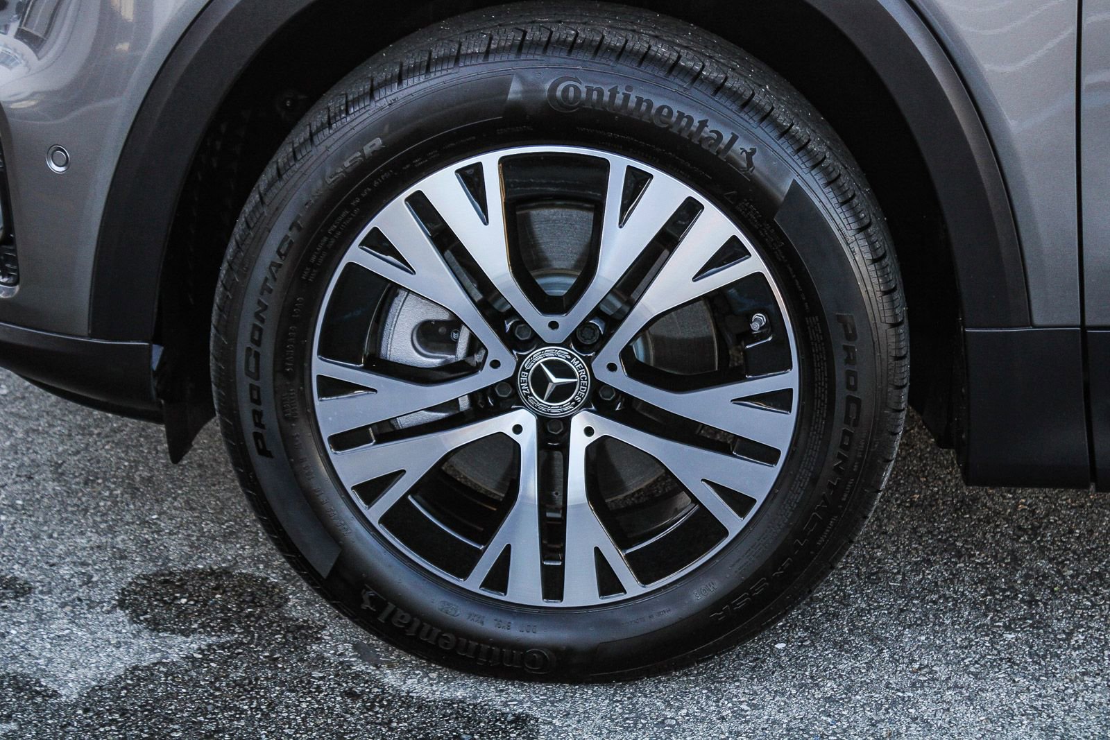 Certified 2024 Mercedes-Benz GLB 250 image 11