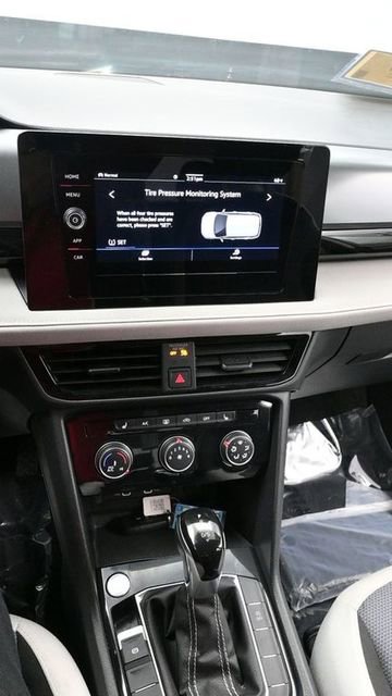 Used 2025 Volkswagen Taos S image 18