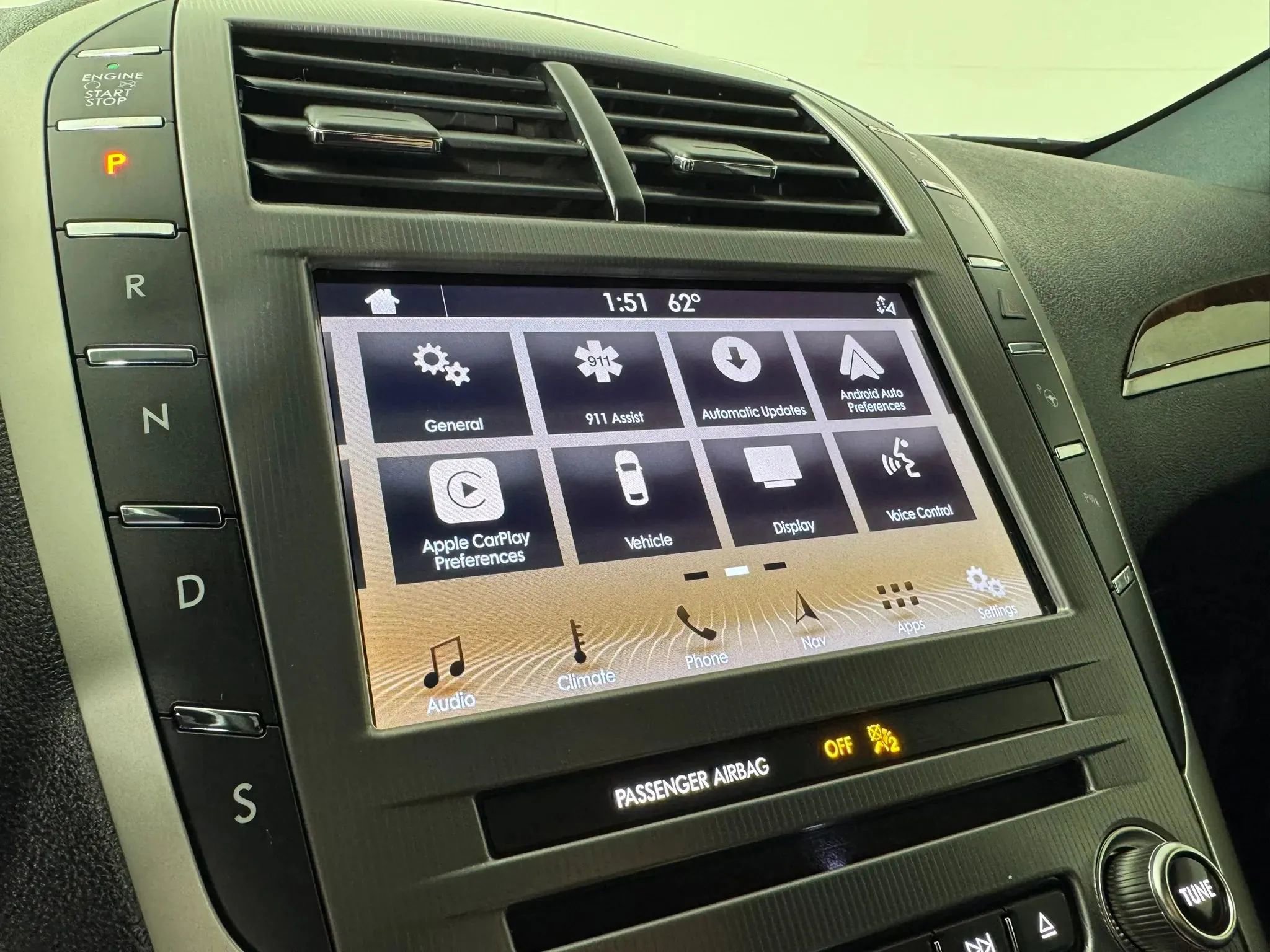 Used 2019 Lincoln MKZ Reserve FWD image 21
