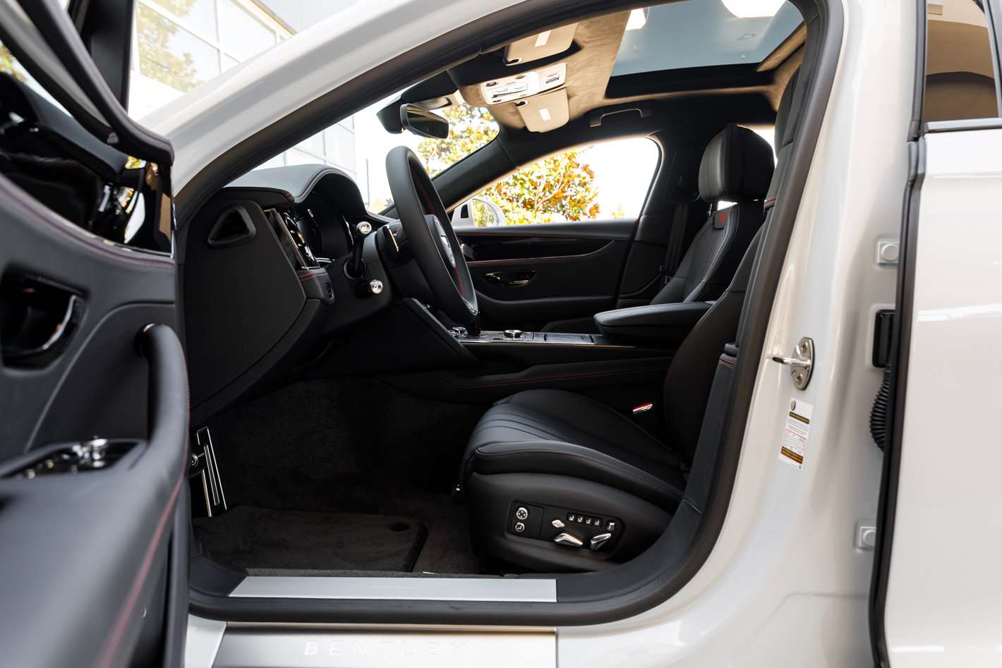 New 2026 Bentley Flying Spur Plug-In Hybrid image 15