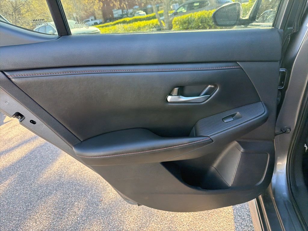 Used 2021 Nissan Sentra SR w/ SR Premium Package image 23