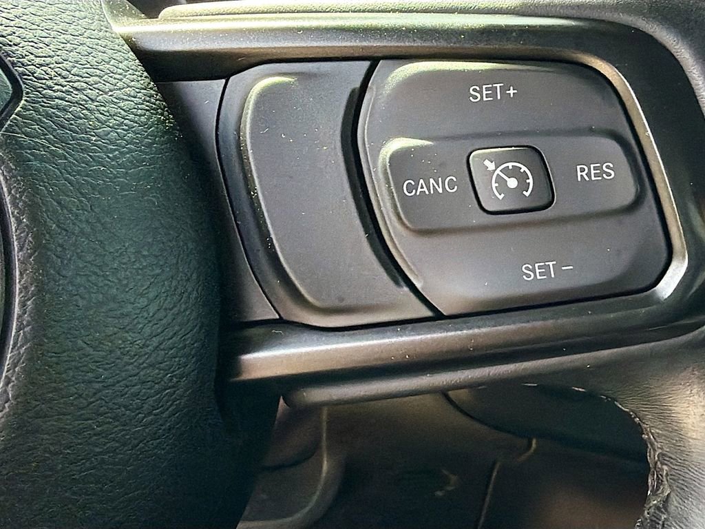 Used 2022 Jeep Wrangler Unlimited Sport image 31