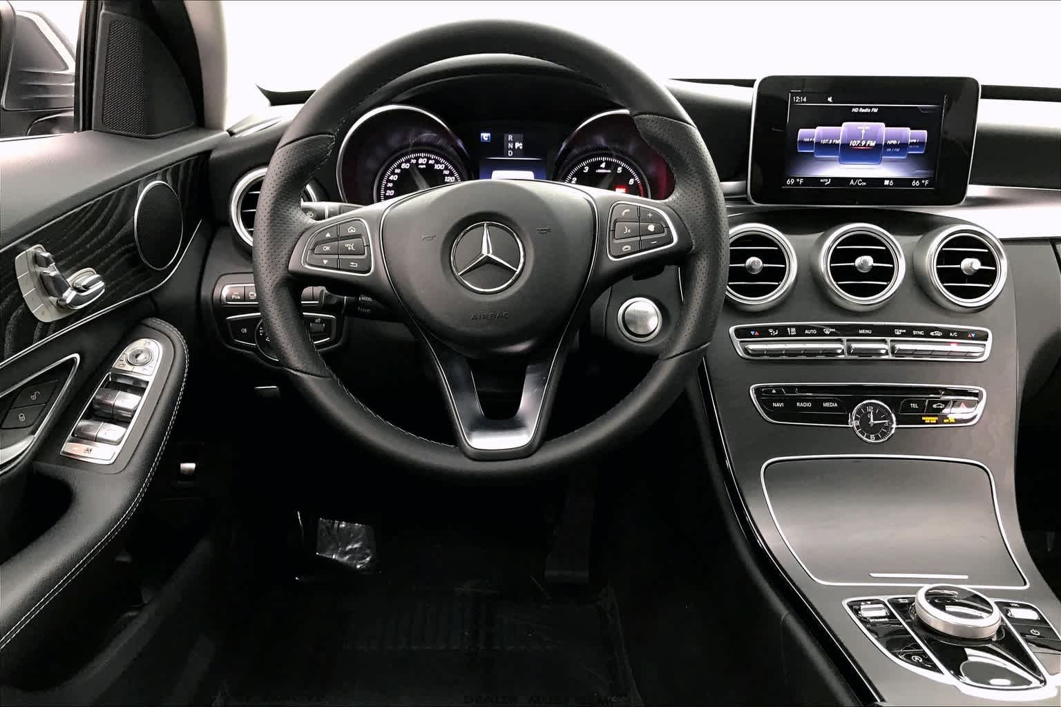 Used 2017 Mercedes-Benz C 300 Sedan image 5