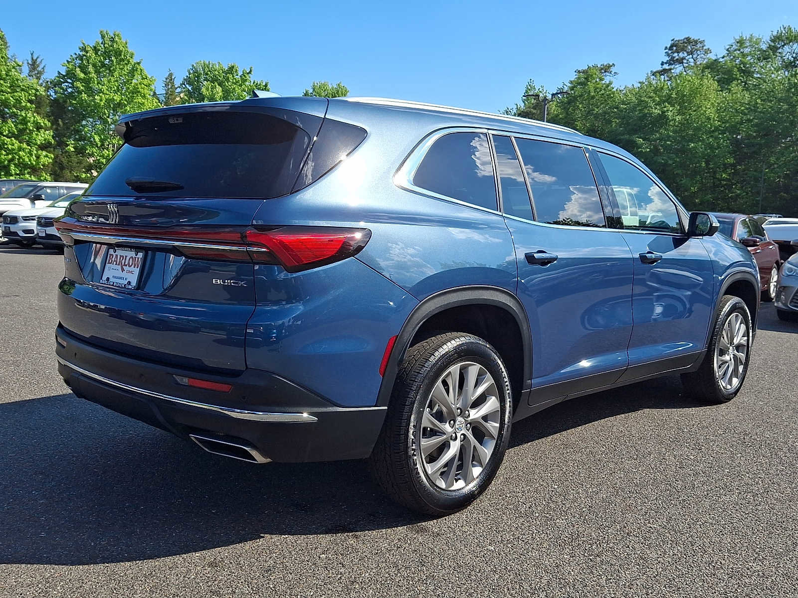 Used 2026 Buick Enclave Preferred w/ Power Package FWD image 6
