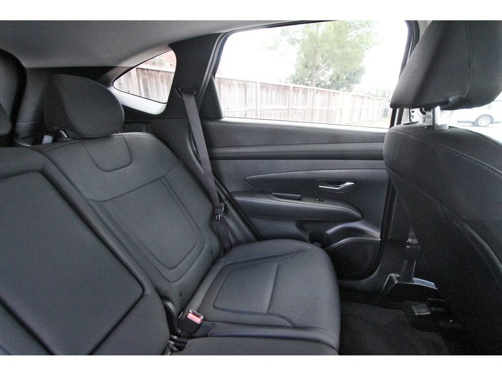 Certified 2026 Hyundai Tucson SE FWD image 13