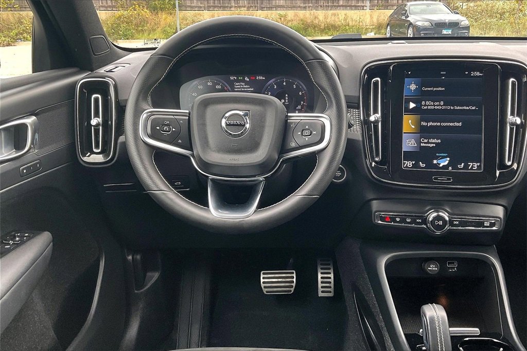 Used 2021 Volvo XC40 T5 R-Design w/ Climate Package image 5