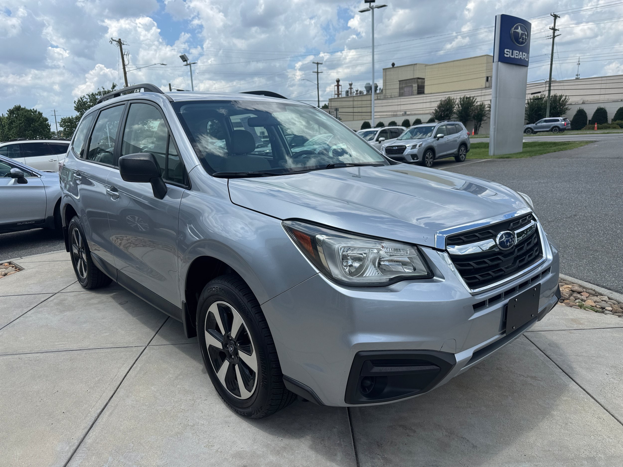 Used 2017 Subaru Forester 2.5i w/ Protection Package #1 AWD/4WD image 4