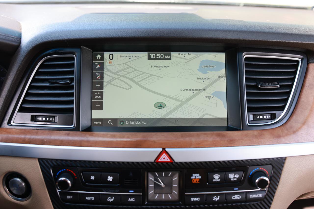 Used 2015 Hyundai Genesis 3.8 w/ Option Group 04 image 34