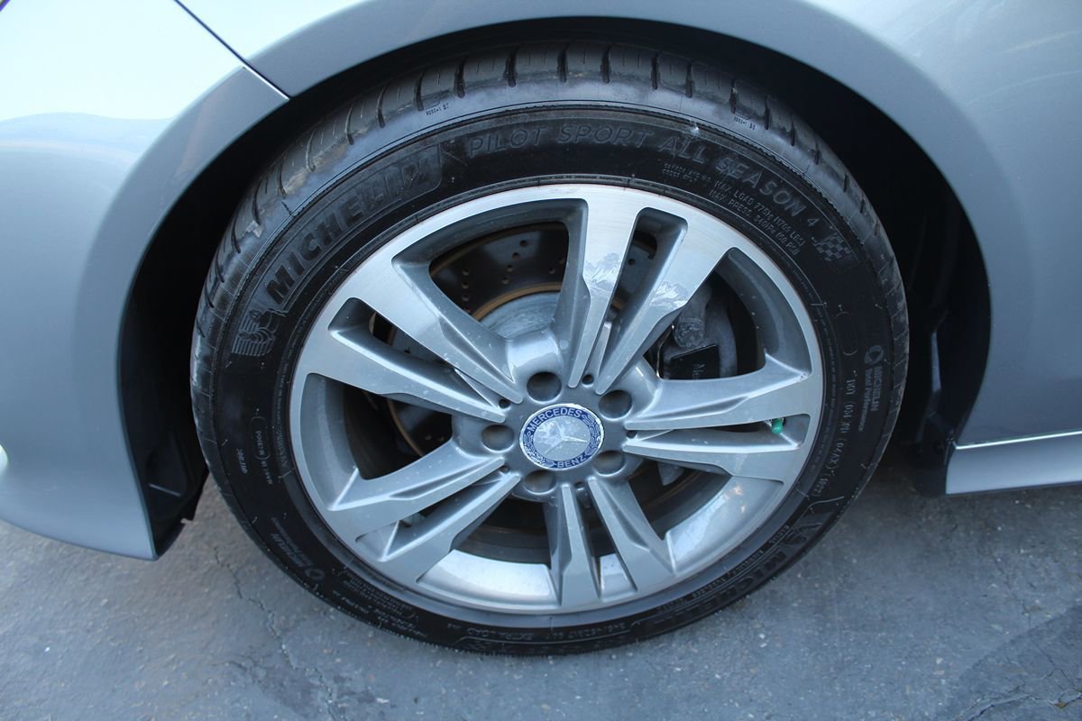 Used 2015 Mercedes-Benz E 350 4MATIC Wagon image 11