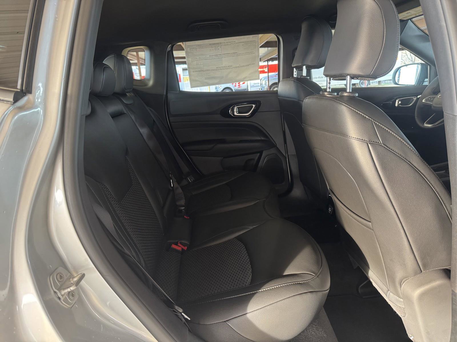 New 2026 Jeep Compass Latitude image 33