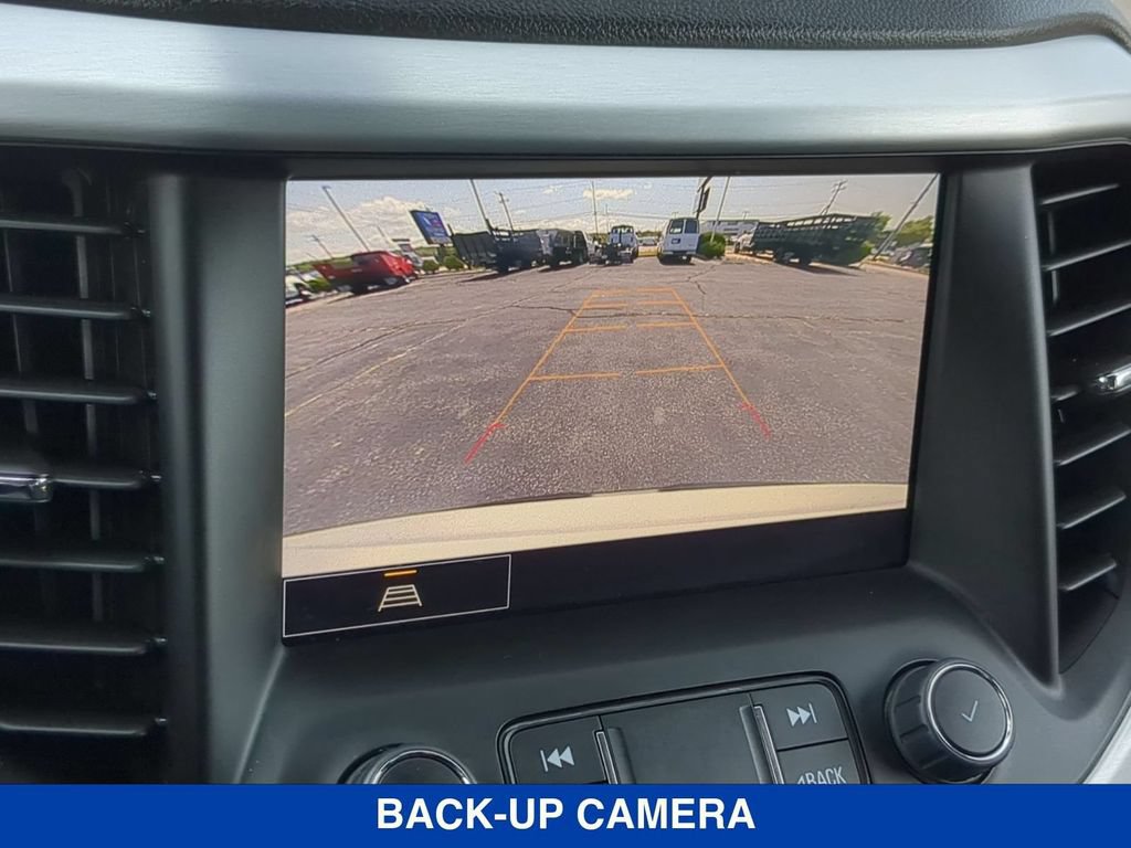 Used 2023 GMC Acadia SLT FWD image 14