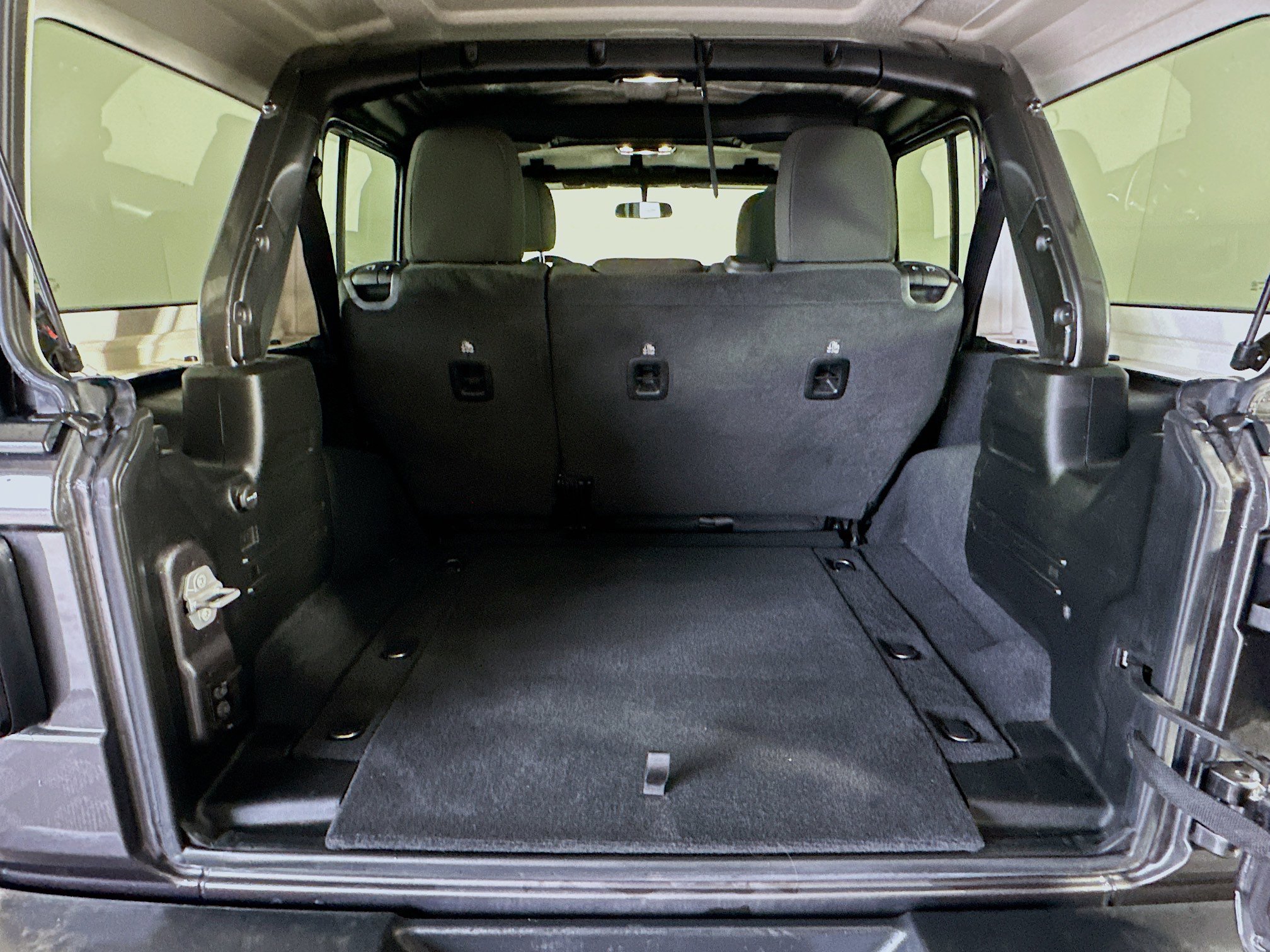 Used 2022 Jeep Wrangler Willys image 26