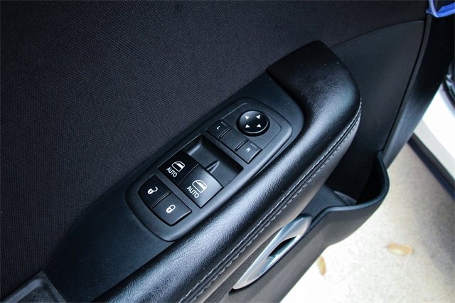 Used 2018 Dodge Challenger SXT image 13