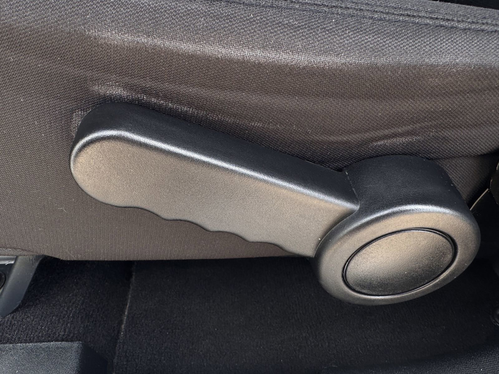 Used 2018 Jeep Wrangler Unlimited Sport S image 25