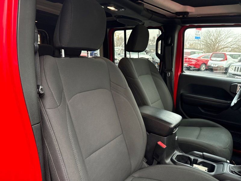 Used 2018 Jeep Wrangler Unlimited Sport S image 19