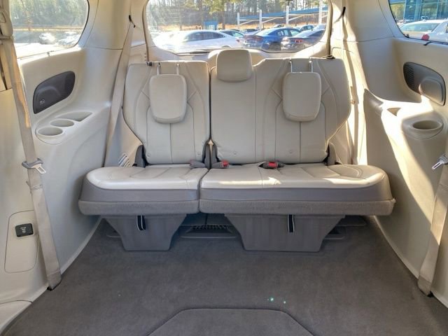 Used 2018 Chrysler Pacifica Touring-L Plus image 17