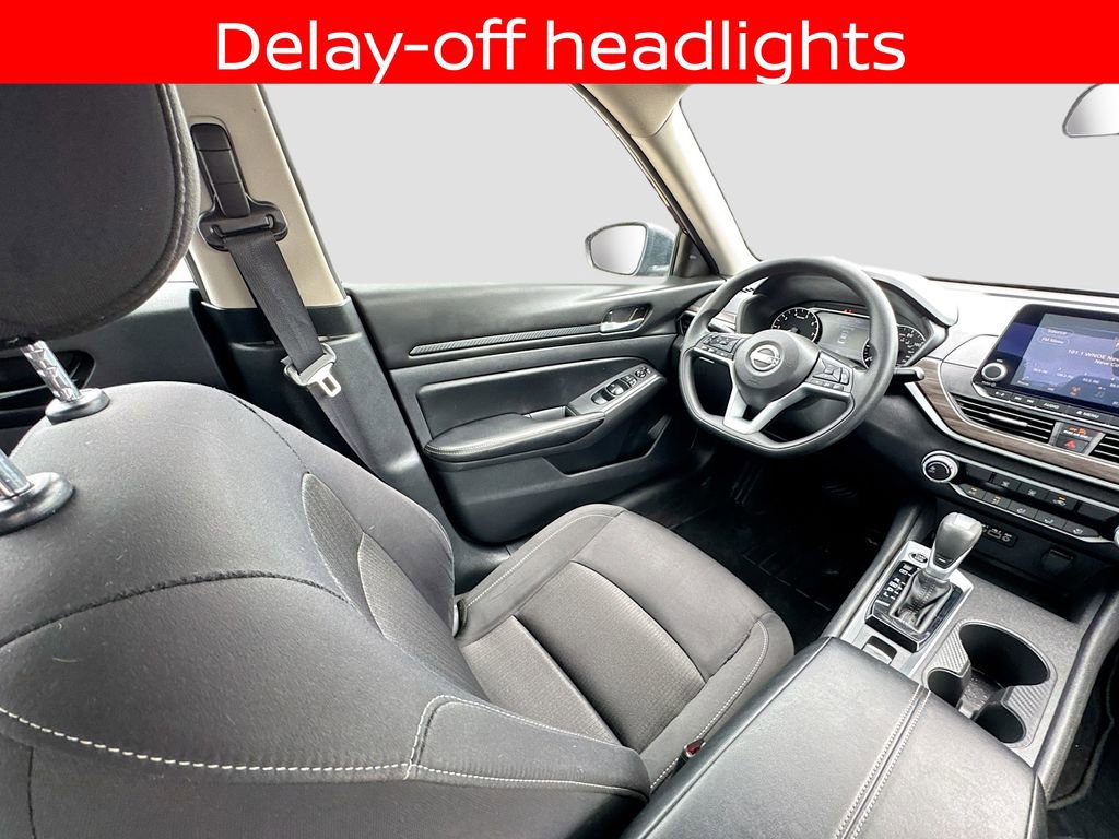 Used 2025 Nissan Altima 2.5 SV AWD/4WD image 13