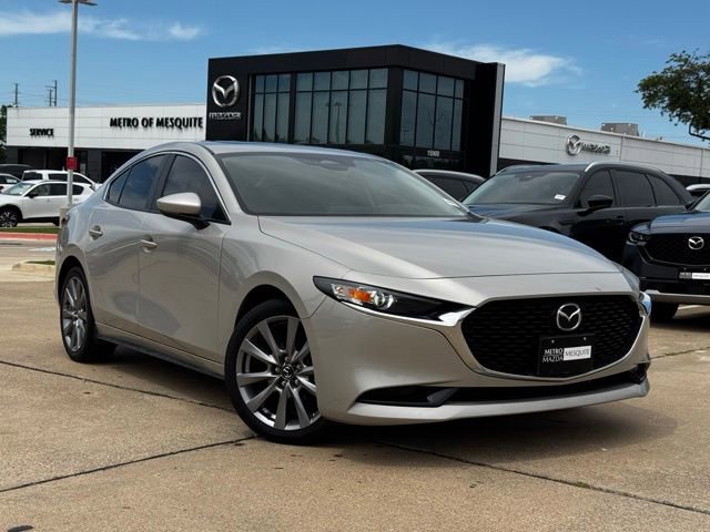 Used 2025 MAZDA MAZDA3 s FWD image 1