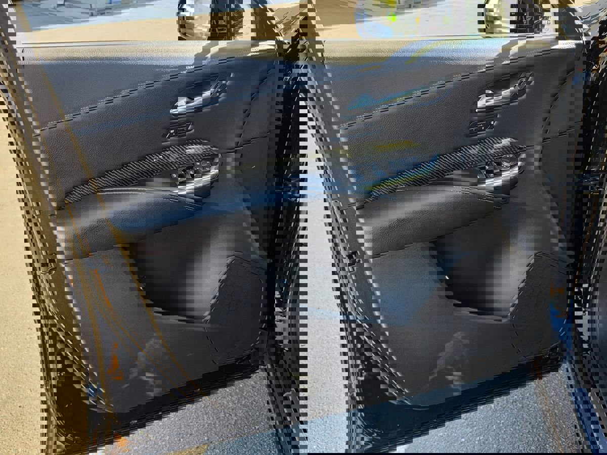 Used 2019 Cadillac XT4 Sport image 23