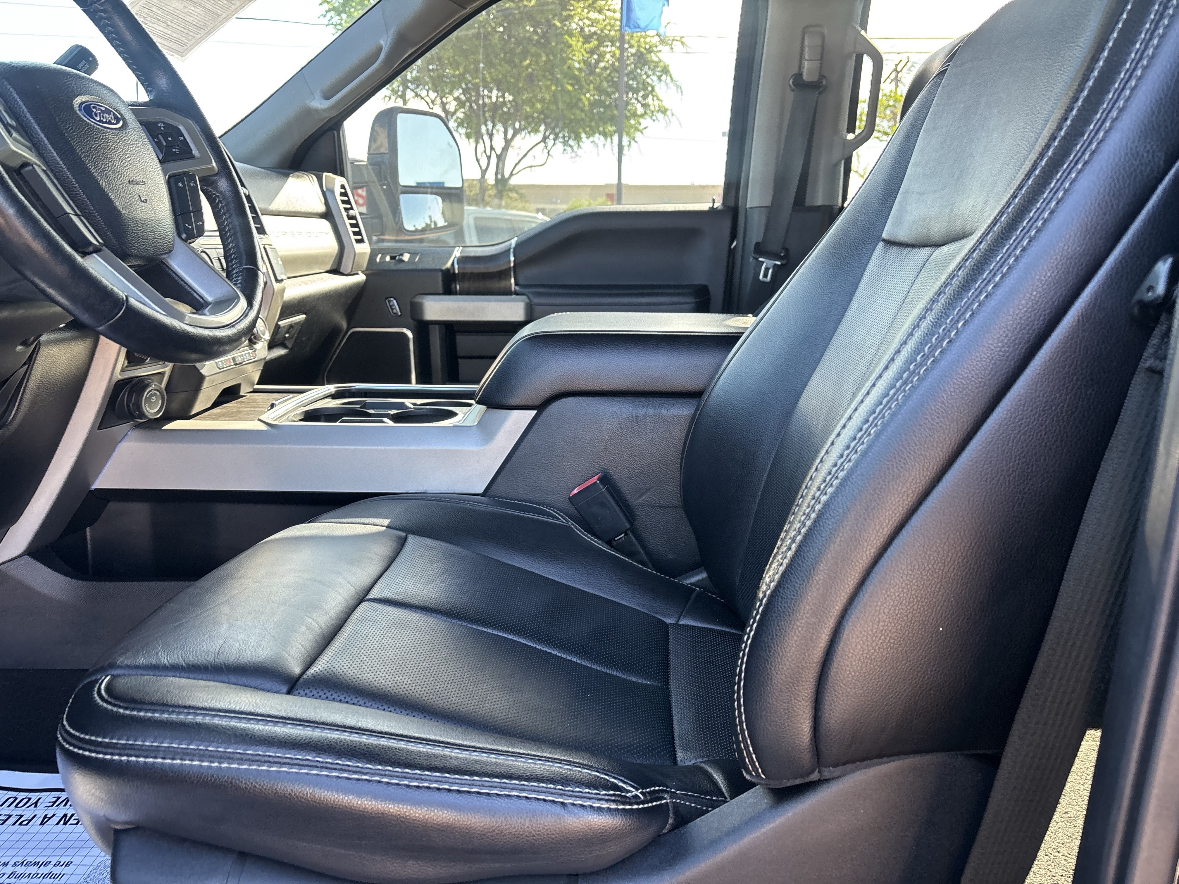 Certified 2021 Ford F250 Lariat w/ Lariat Ultimate Package AWD/4WD image 10