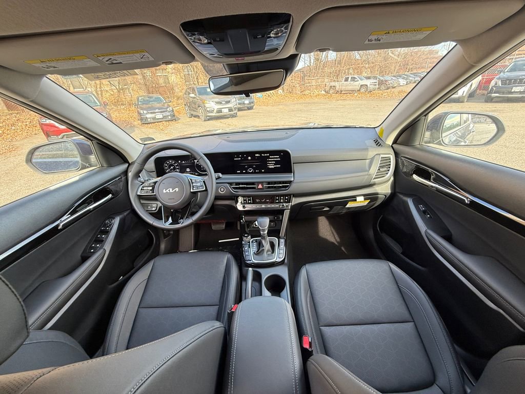 New 2026 Kia Seltos EX image 22