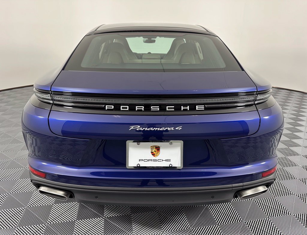 Used 2026 Porsche Panamera RWD image 13