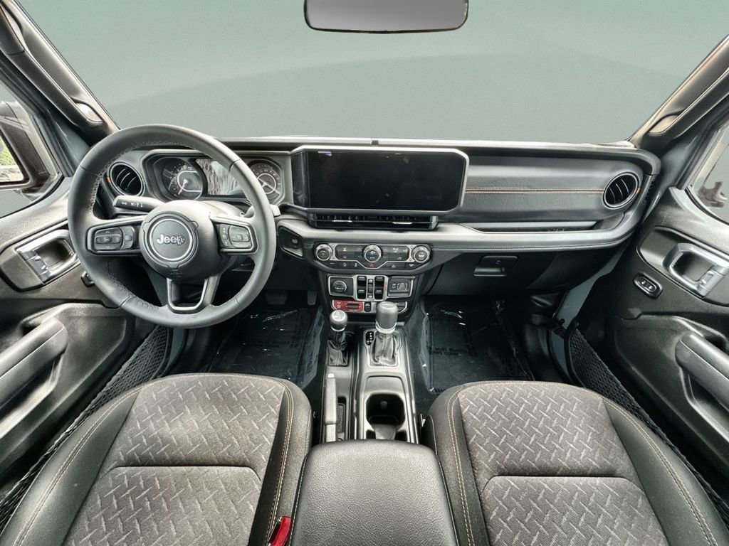 Certified 2025 Jeep Gladiator Mojave AWD/4WD image 18