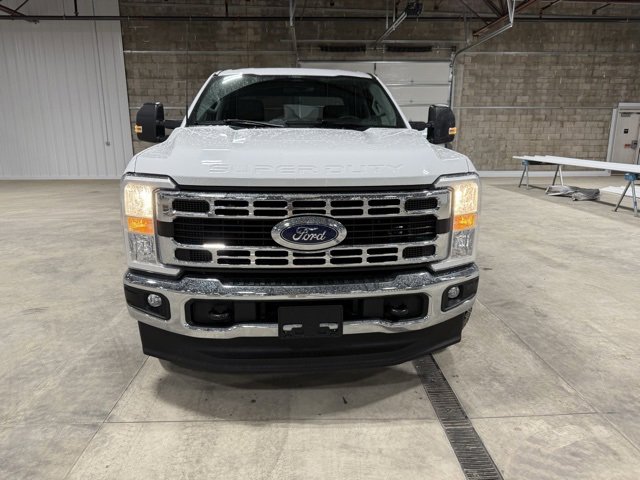Used 2024 Ford F250 XLT image 2