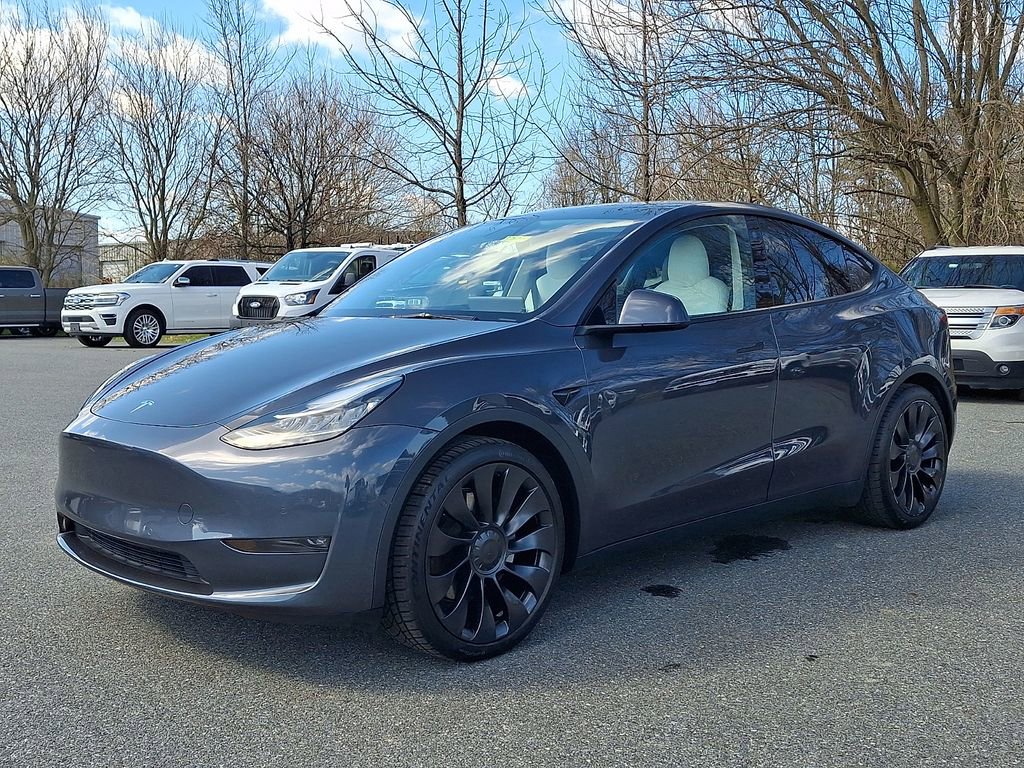 Used 2021 Tesla Model Y Long Range image 3
