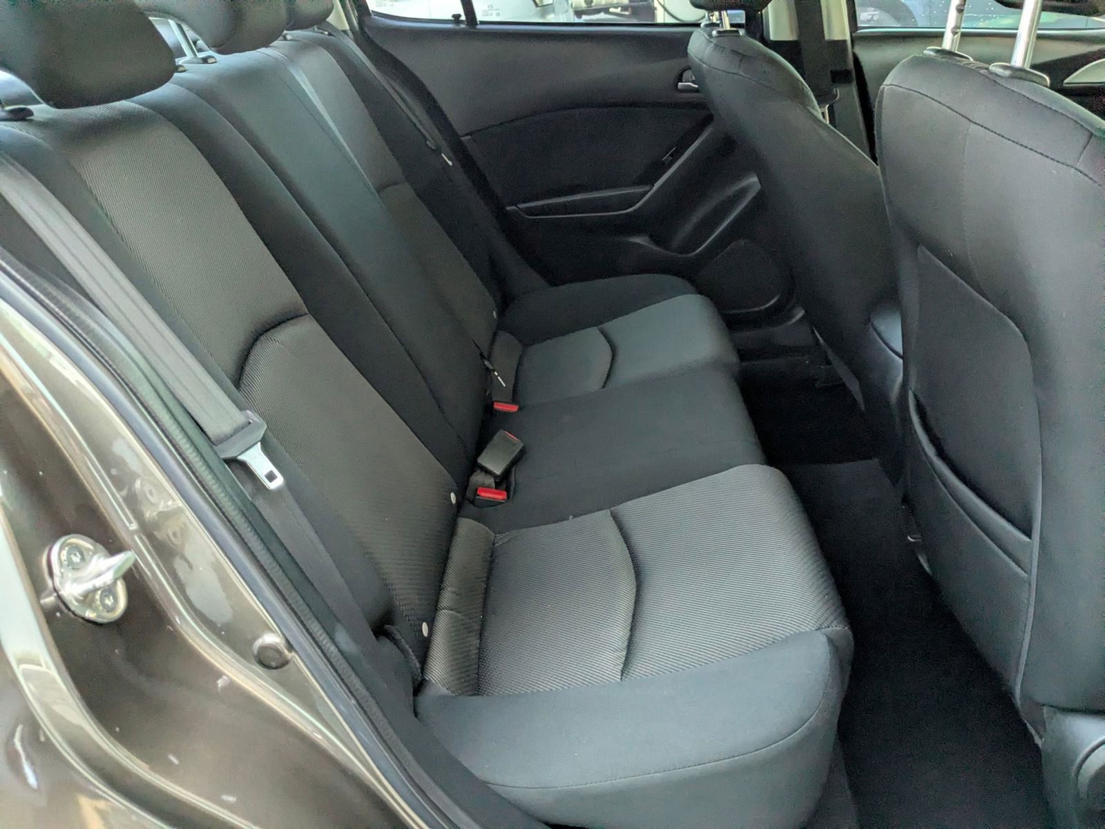 Used 2017 MAZDA MAZDA3 Sport FWD image 25