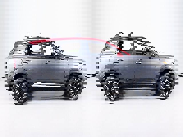 New 2026 Nissan Kicks SV w/ Cold Weather Package image 4