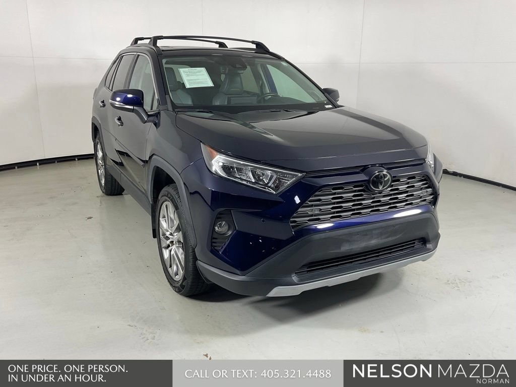 Used 2019 Toyota RAV4 Limited FWD image 3