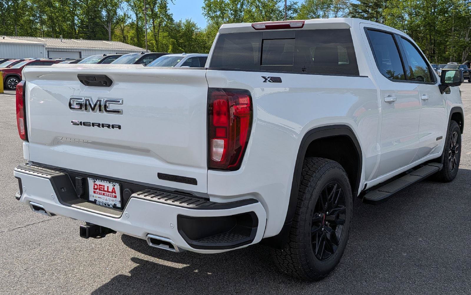 New 2026 GMC Sierra 1500 Elevation w/ Elevation Premium Package AWD/4WD image 8