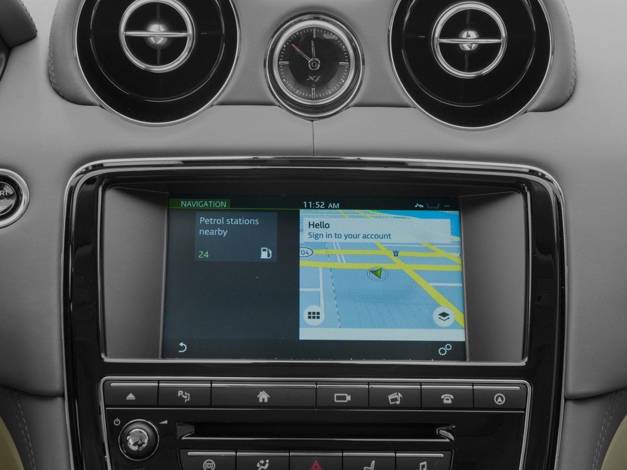 Used 2016 Jaguar XJ L Portfolio RWD image 68
