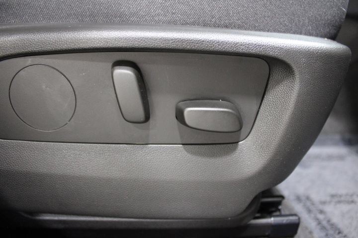 Used 2023 Buick Envision Avenir AWD/4WD image 27