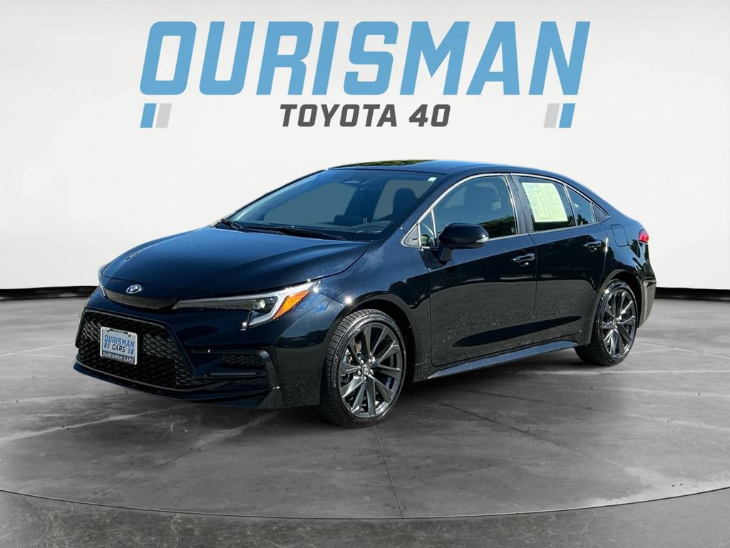 Certified 2026 Toyota Corolla SE FWD image 3