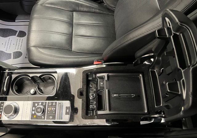 Used 2015 Land Rover Range Rover Supercharged AWD/4WD image 38