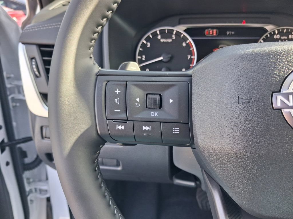 Used 2026 Nissan Rogue SV FWD image 21