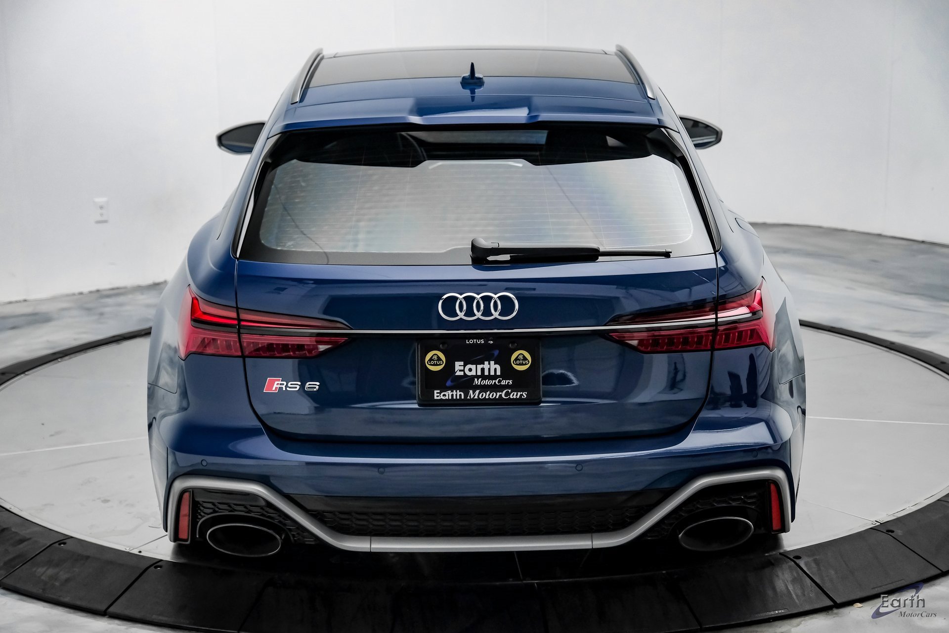 Used 2025 Audi RS 6 performance image 11